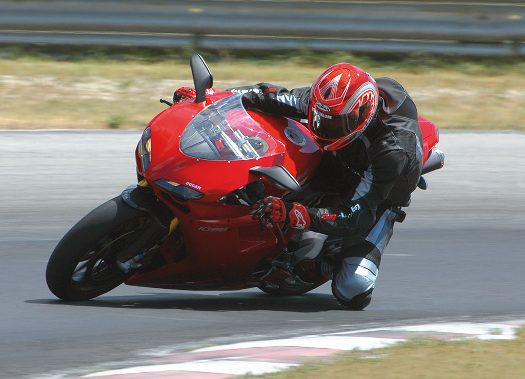 Ducati 1098 S: prova su pista e strada