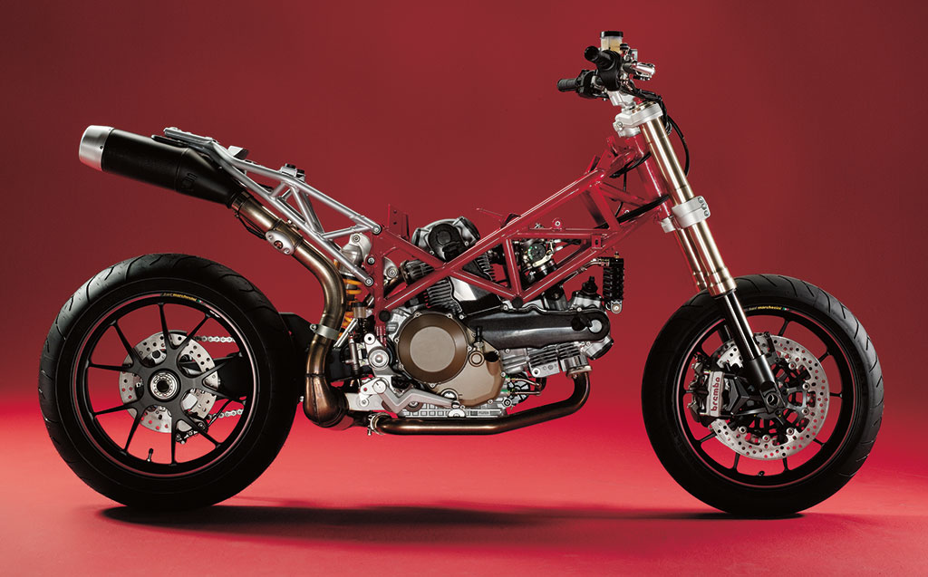 Hypermotard012