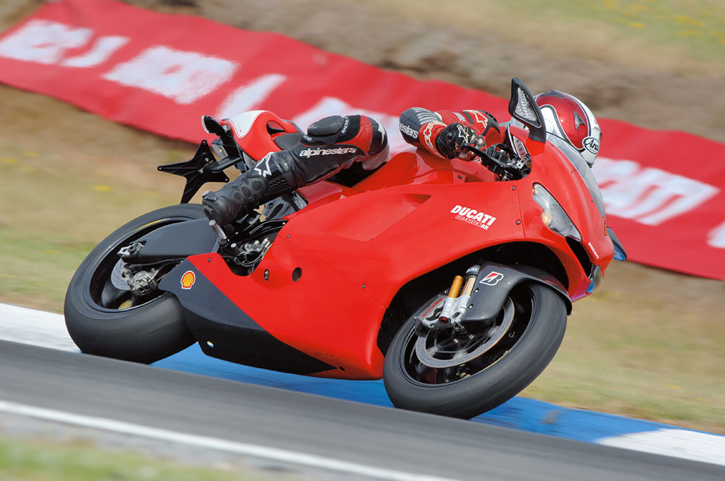 desmosedici_rr_ducati_prova (9)