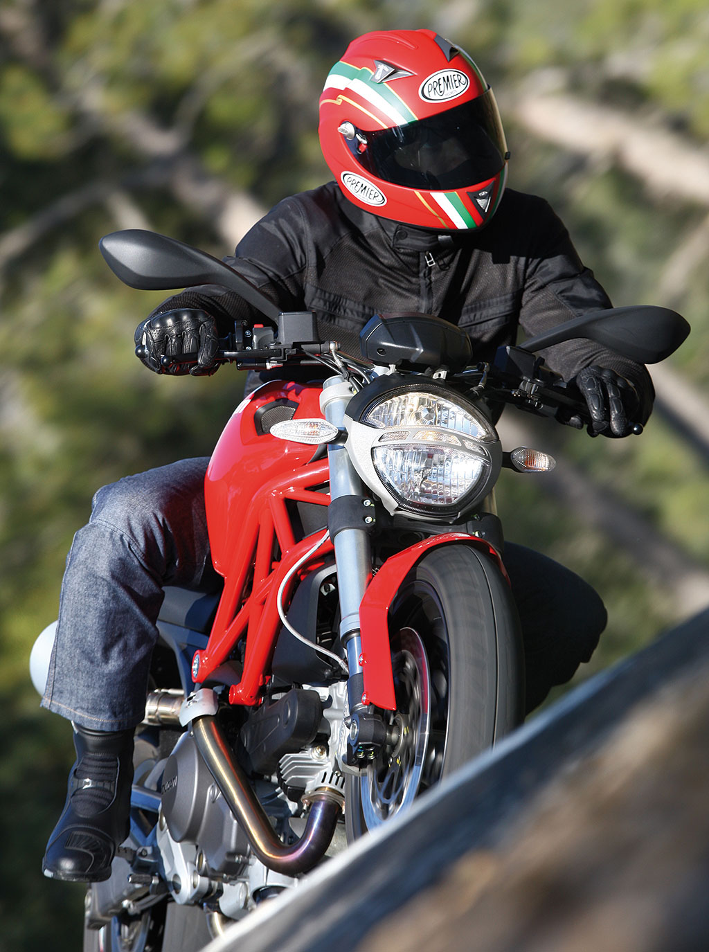 Ducati_Monster_696_prova (2)