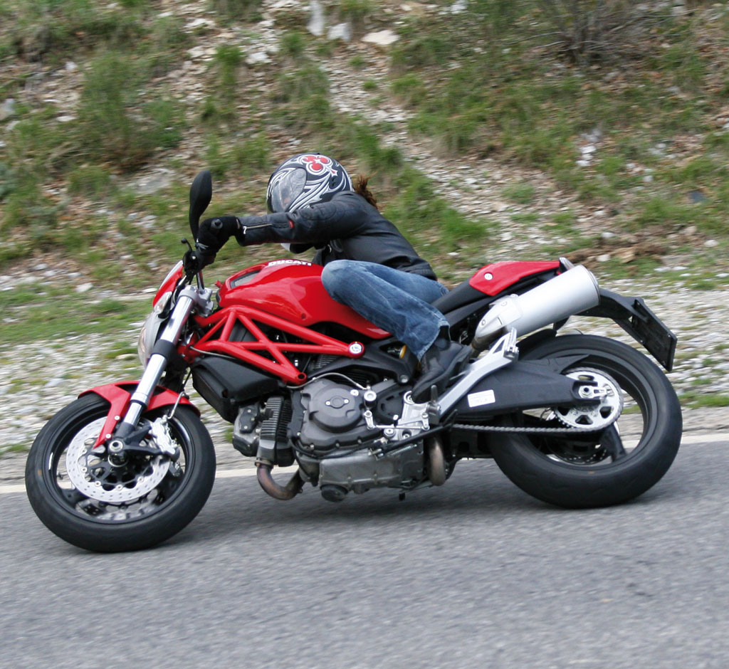 ducati_monster_696_prova (3)