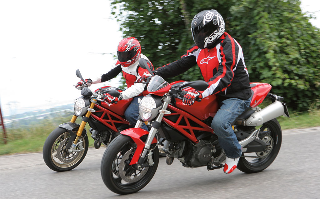 ducati_monster_confronto_696_1100 (7)