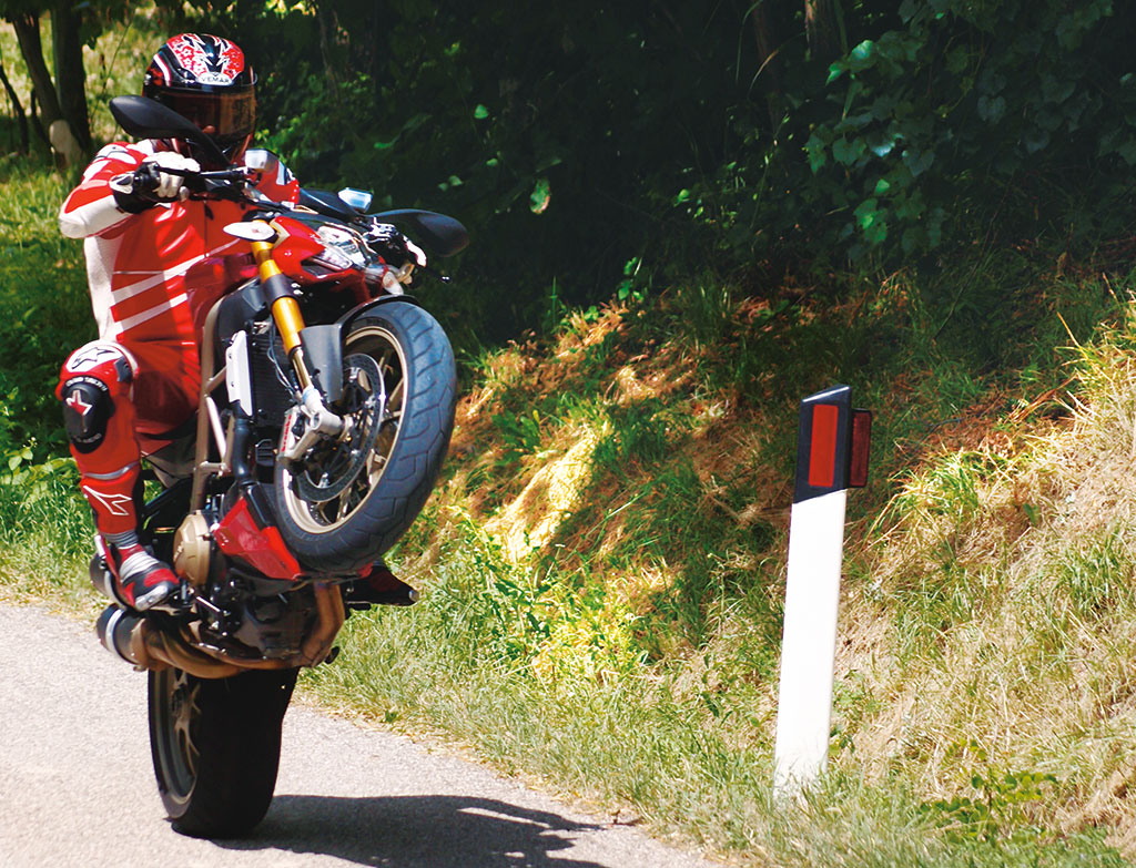 prova_strada_streetfighter_ducati (5)