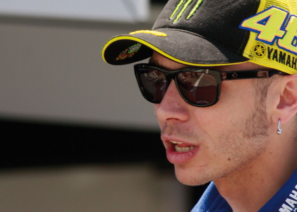 valentino_rossi_ducati_motogp_2011 (2)