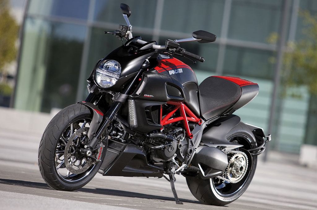 34-Diavel-Carbon