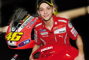 valentino_rossi_ducati_monster_696