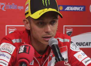 Intervista a Valentino Rossi: difficoltà e speranze