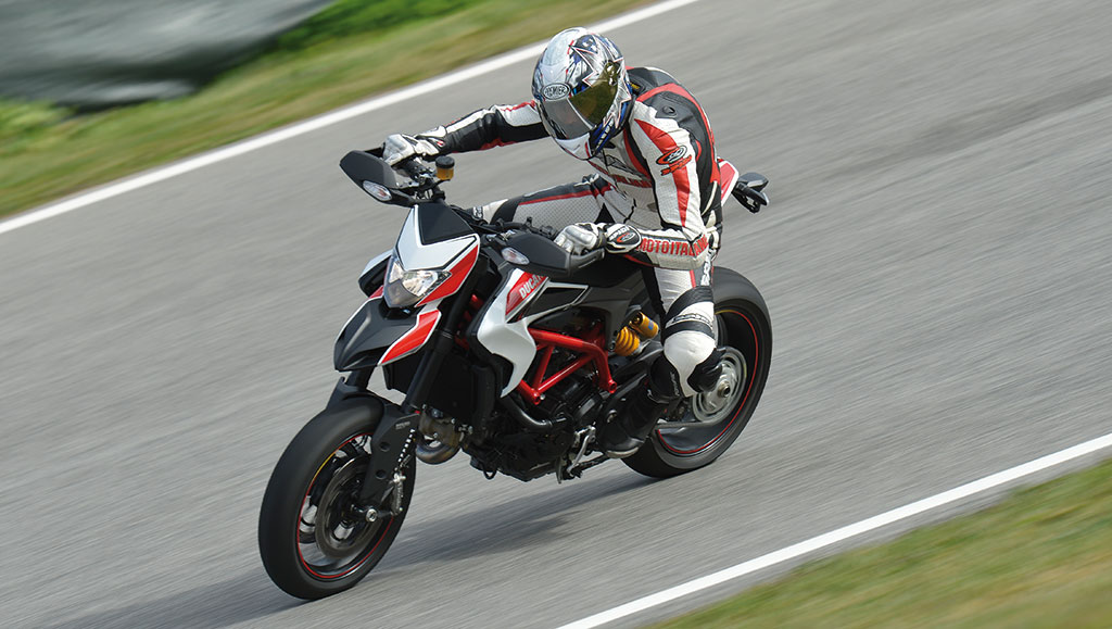 hypermotard_ducati_821 (1)