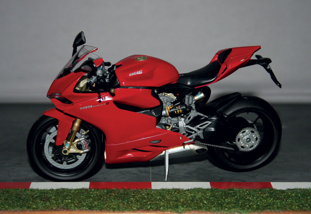 1:12 scale model of the Panigale 1199 S by Tamiya