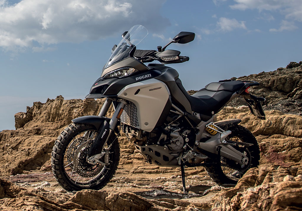 Prova Multistrada 1200 Enduro: una moto completa