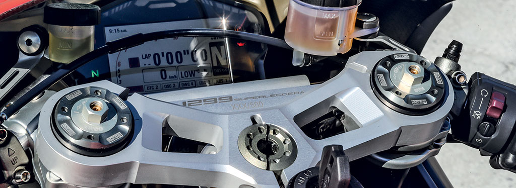 1299_Superleggera_Details07