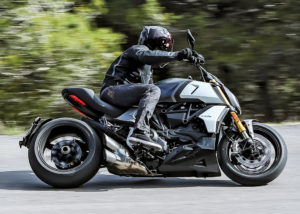 Prova Ducati Diavel 1260 S (2019)