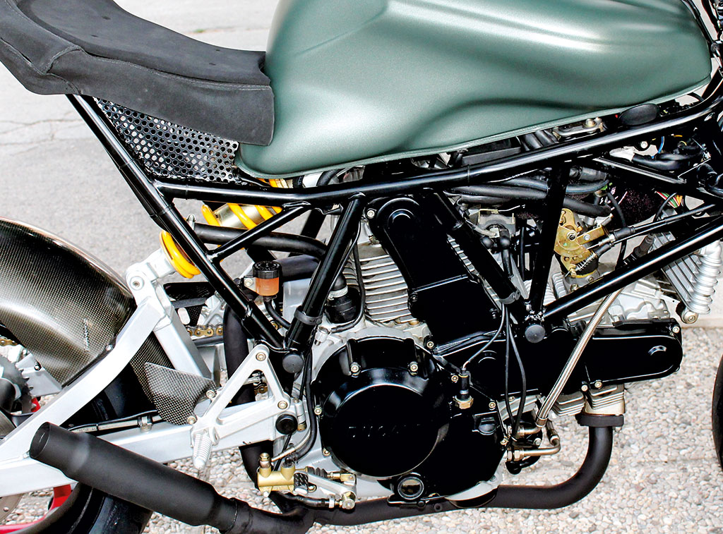 Ducati_750_supersport_special