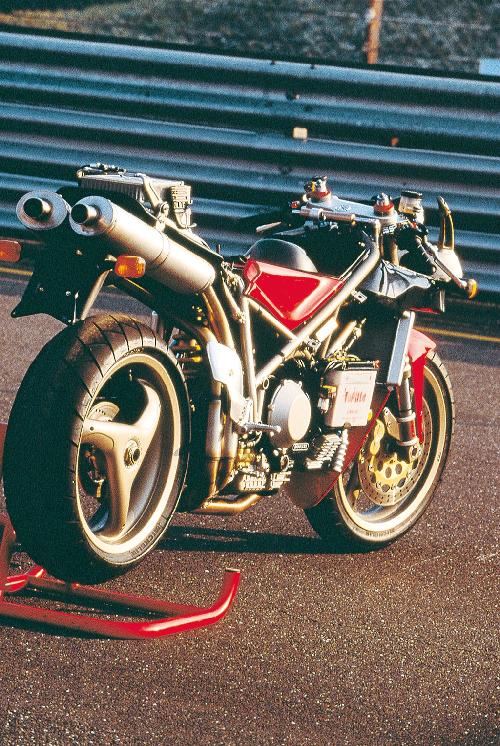 Ducati_916_tecnica (3)