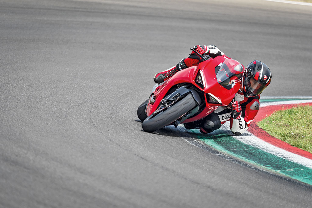 Ducati_Panigale-V2_16