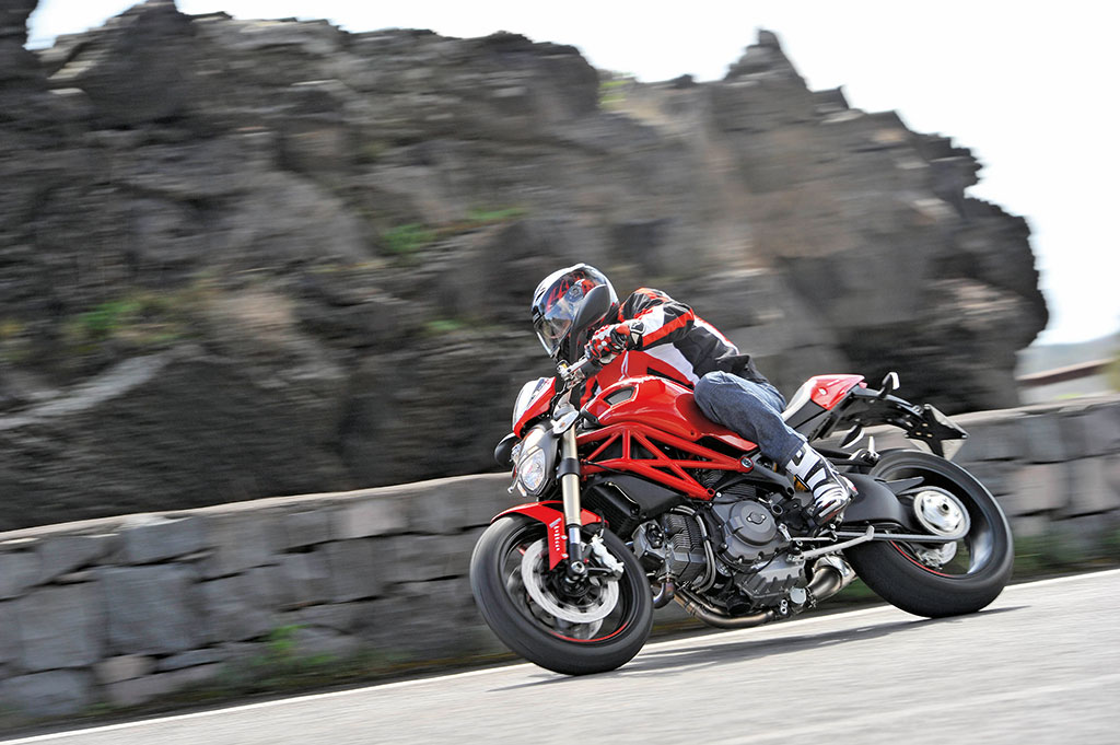 Ducati_monster_1100_evo (1)