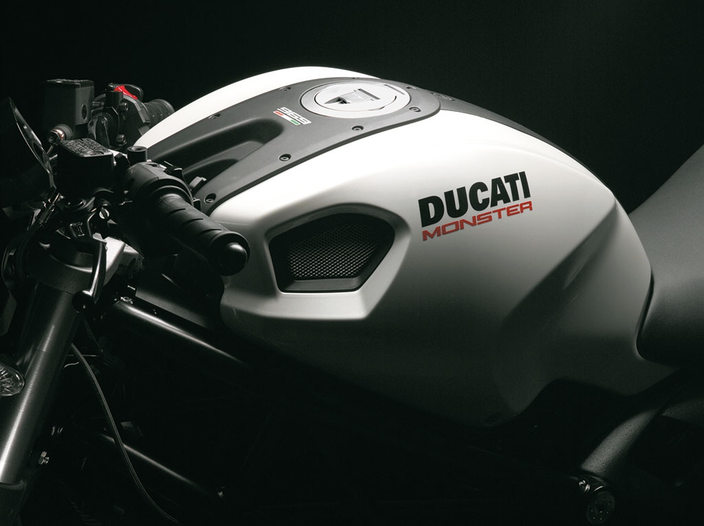 Ducati_monster_696 (5)