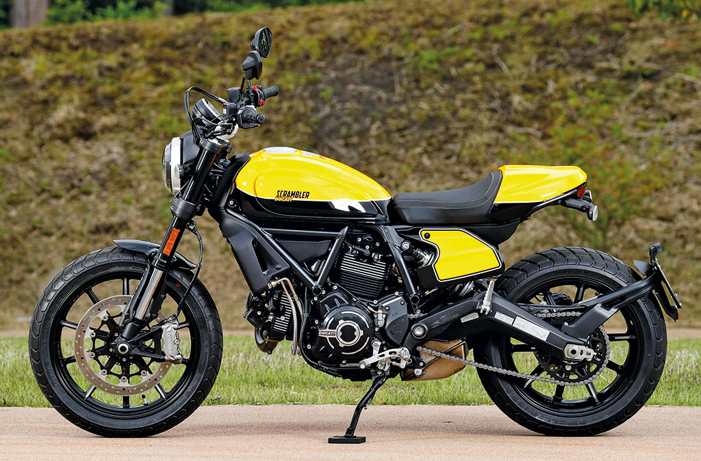 confronto_ducati_scrambler_800_1100 (8)