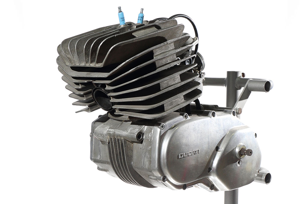 ducati_due_tempi-motore-250-cc-1974