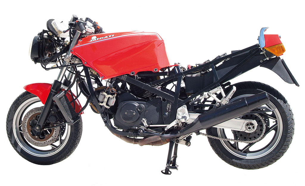 Ducati-paso (6)