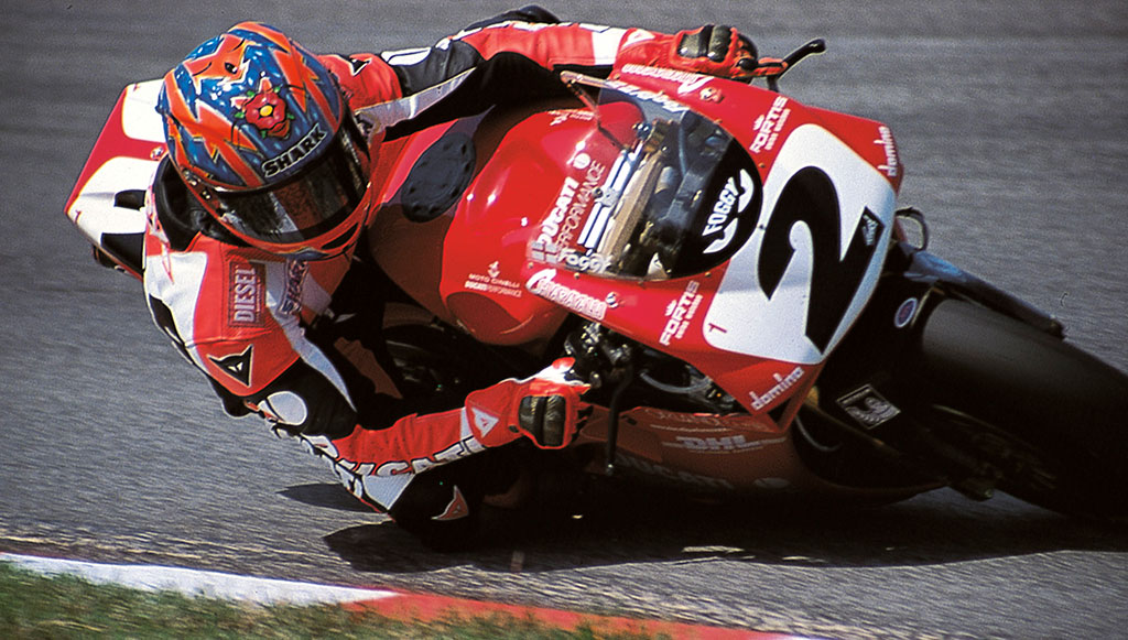 carl_fogarty_superbike_2