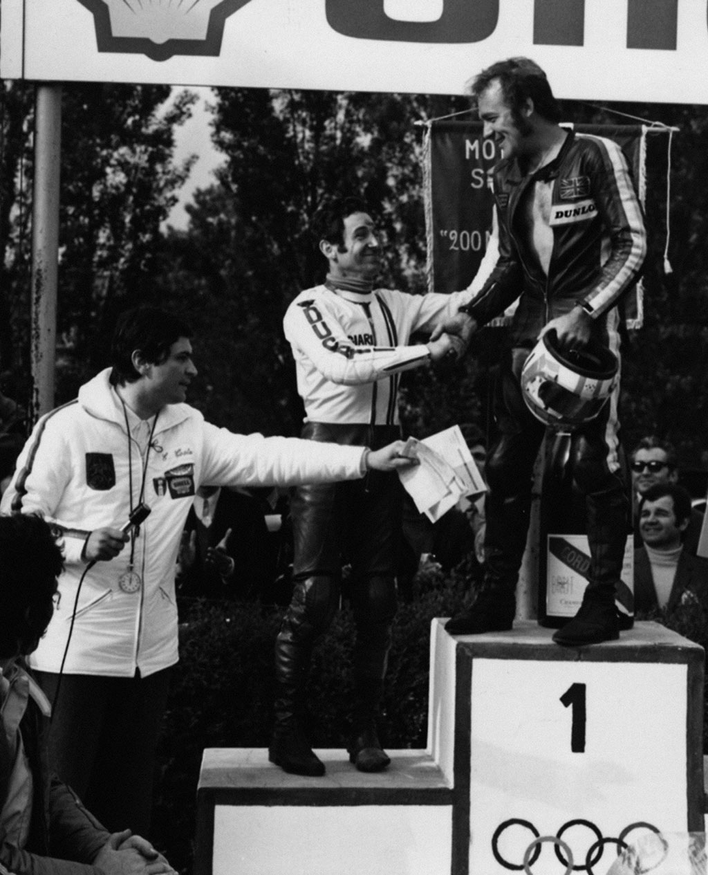 Bruno-Spaggiari-sul-podio