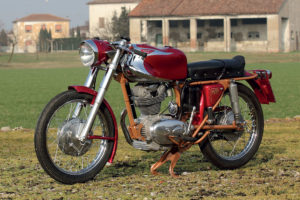 Ducati Elite 200: la motoleggera dal fascino sportivo.