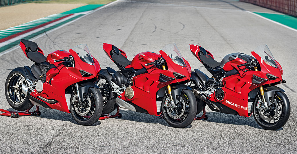 MY20_DUCATI_GAMMA-PANIGALE_V2_V4S_V4R_01_UC101575_High