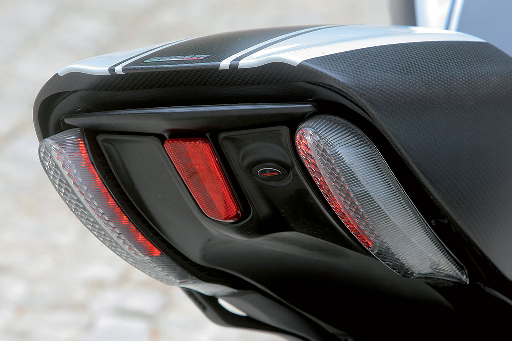 prova_ducati_diavel_2014 (6)