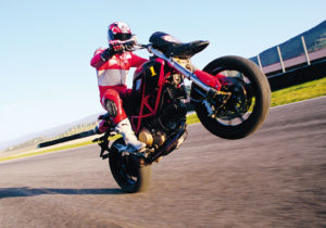 test_hypermotard_guareschi (2)