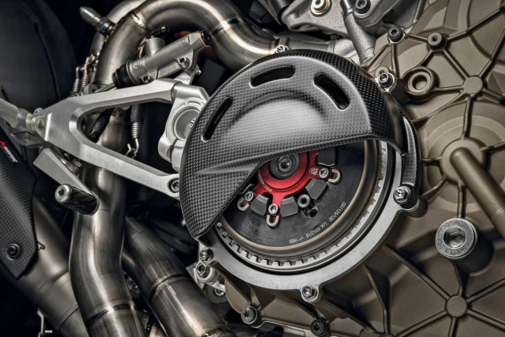25_Ducati-Superleggera-V4_UC145984_High