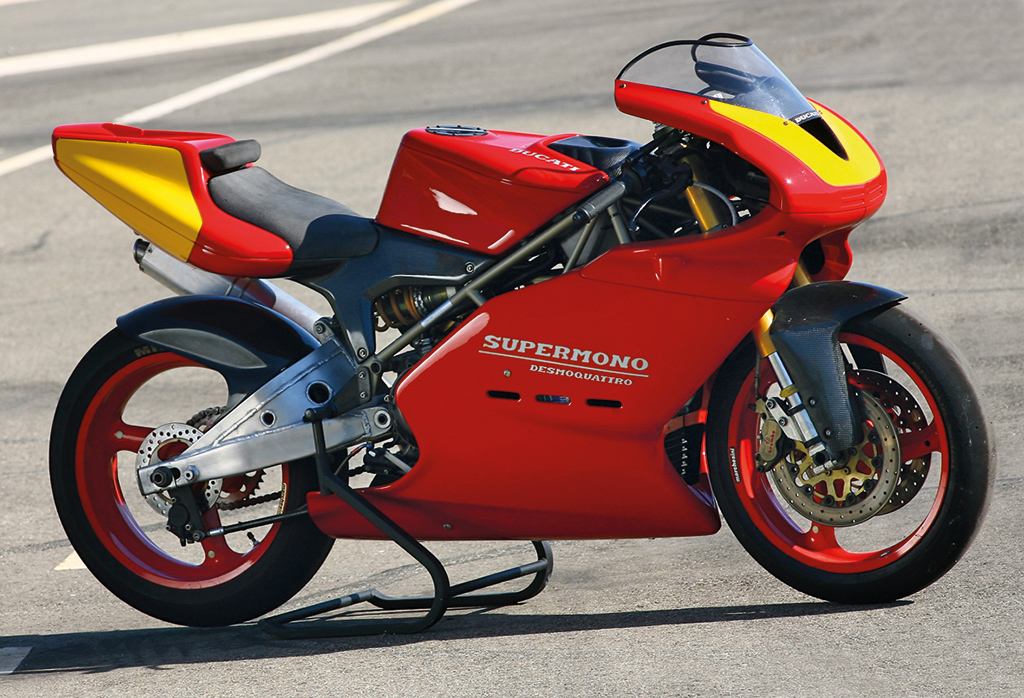 Ducati-Supermono-Pierre-Terblanche