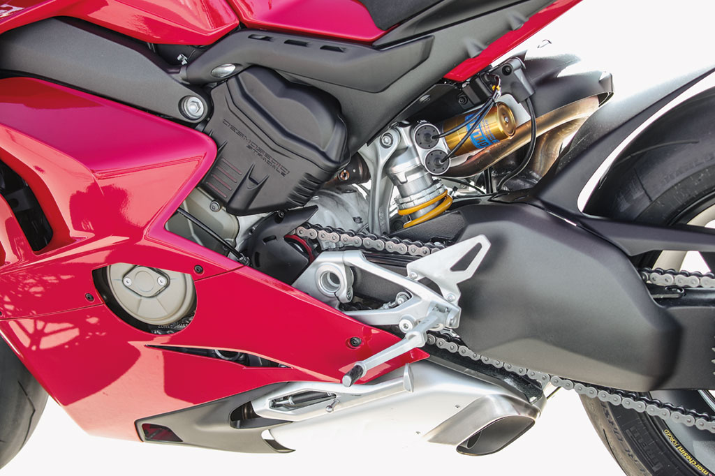 DUCATI-PANIGALE-V4-STANDARD_27_UC143751_High