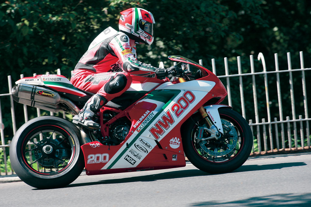 Michael Rutter figlio di Tony Rutter in sella alla Ducati 1098