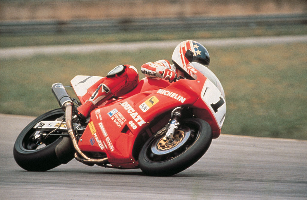 Raymond Roche competes in the Ducati 888