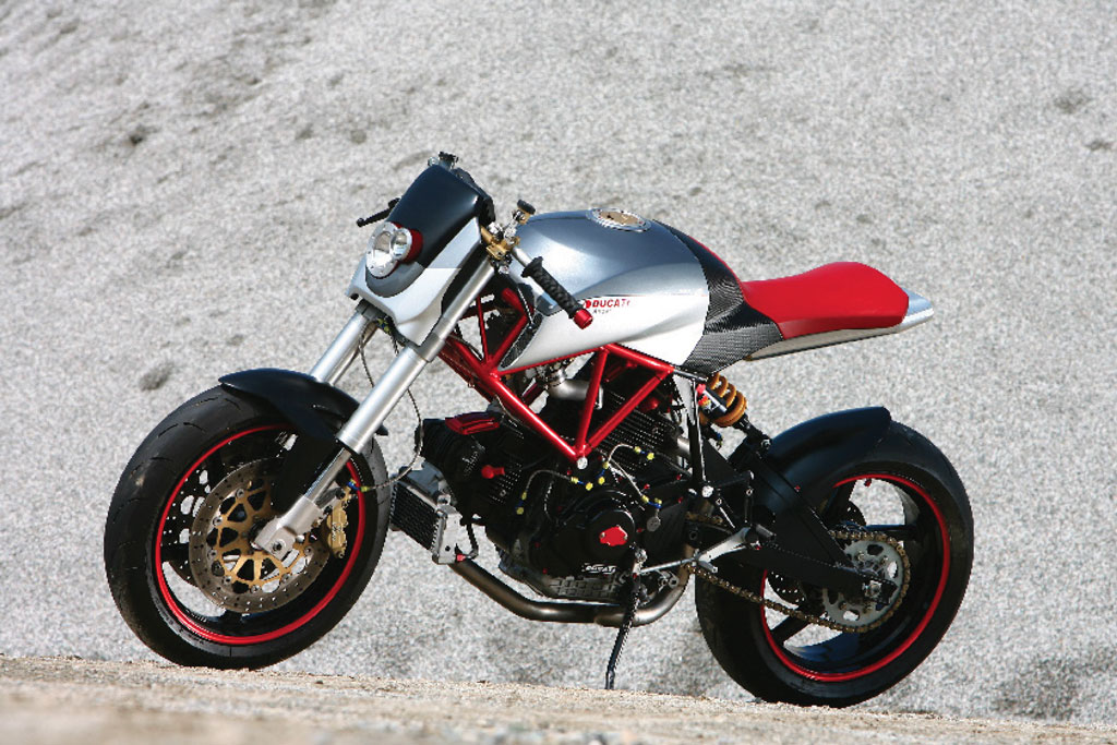 Special_Ducati_900_SS_Lussiana