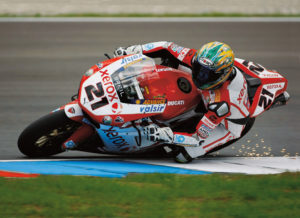 Troy Bayliss sulla Ducati 996