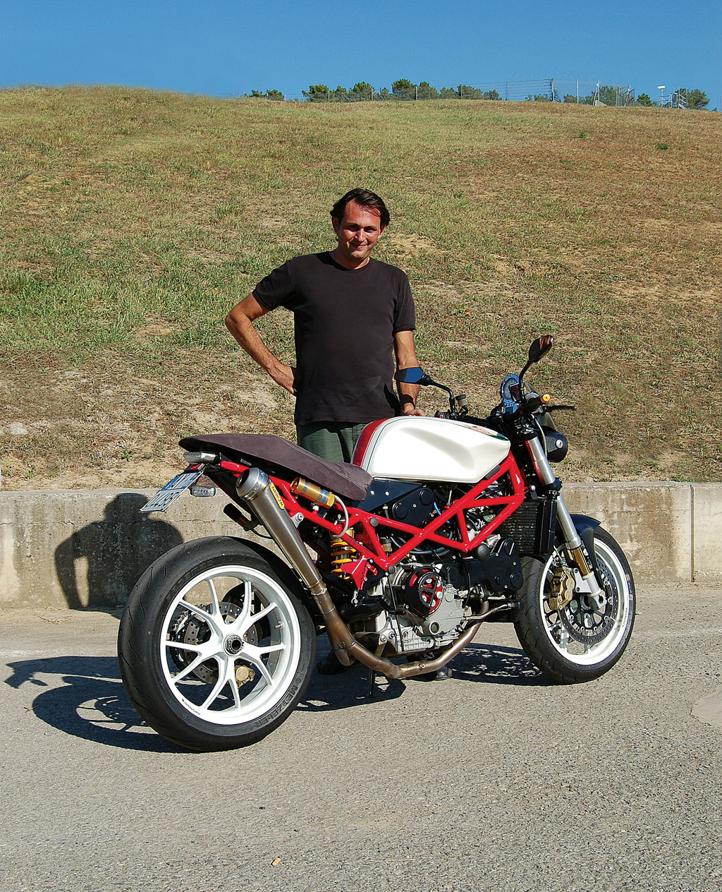 alessandro abruzzese con moto