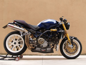 moto Monster S4R modificata