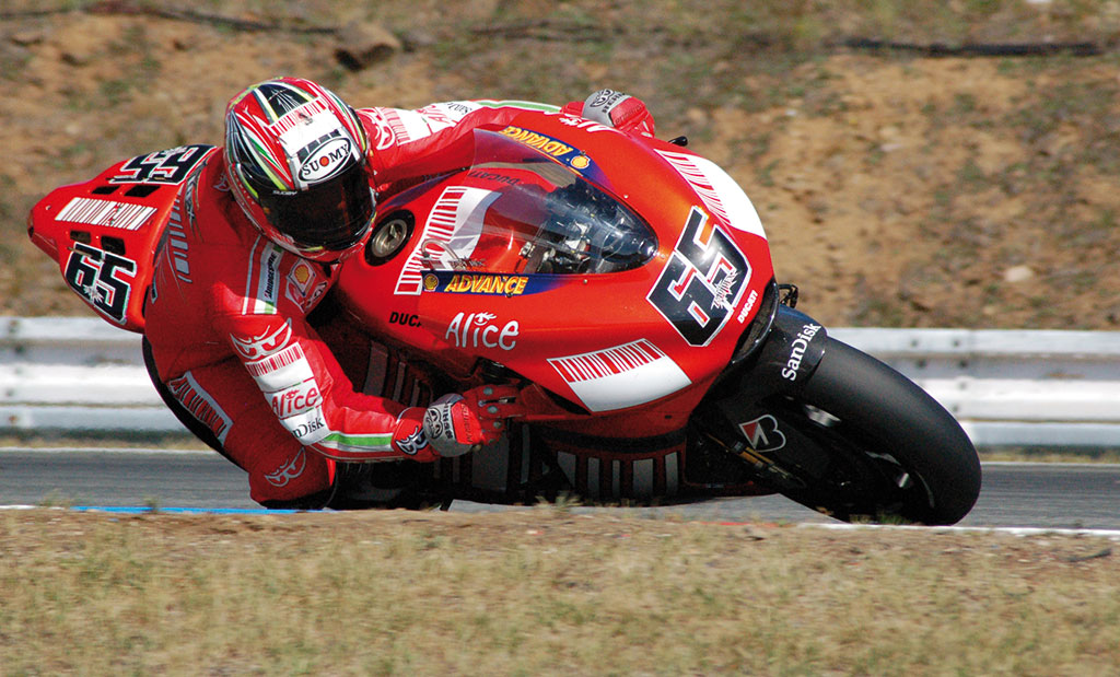 Loris_capirossi_ducati (3)