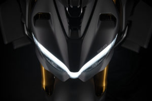 Ducati Streetfighter V4 2021 Euro 5 e colorazione Dark Stealth