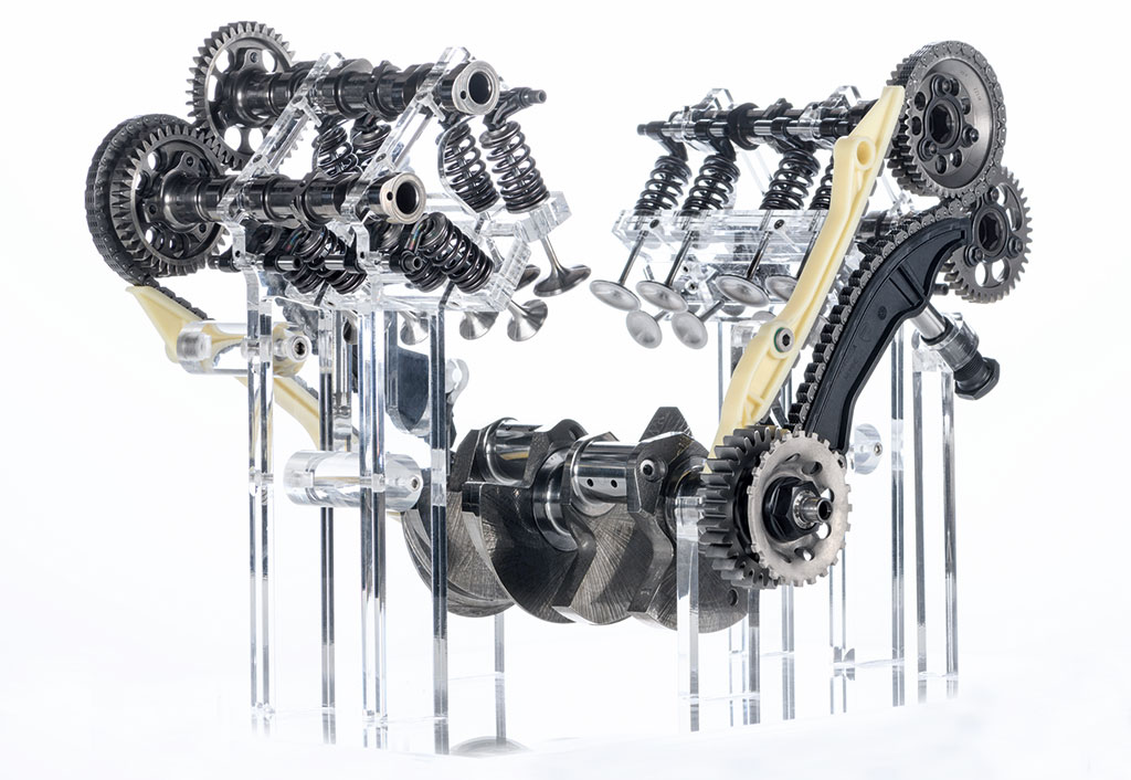 Engine-Ducati-V4-Granturismo_08_UC200227_High