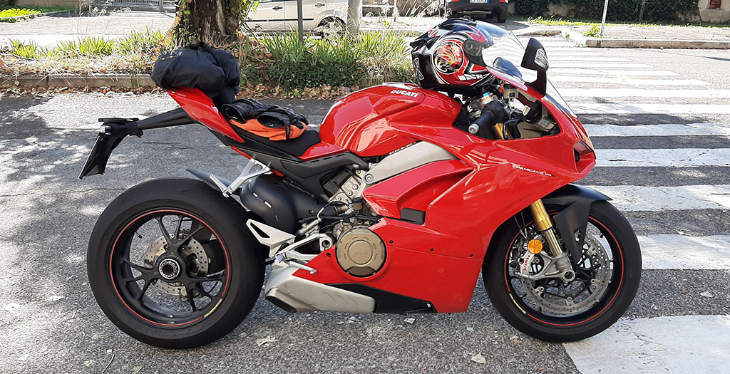 ducati_panigale_v4_S_opinioni (1)