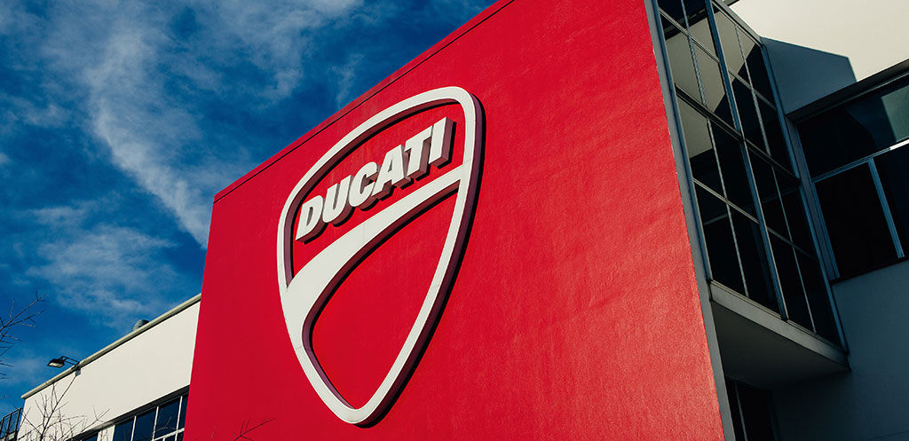 DUCATI-MOTOR-HOLDING-spa-FACTORY-2016---big_UC38185_High