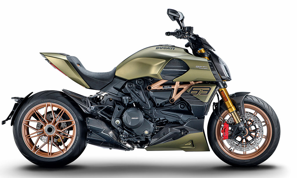 DUCATI_DIAVEL_1260_LAMBORGHINI_01_UC213092_High