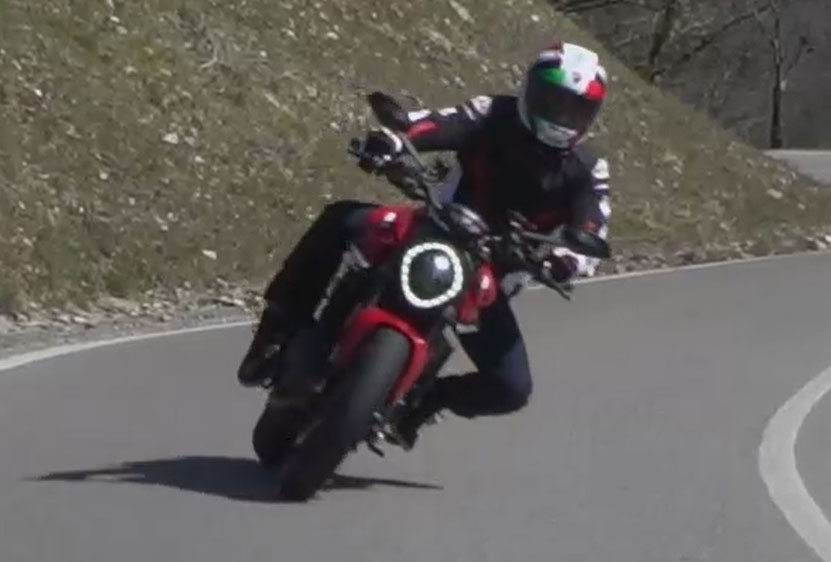 Anteprima prova nuovo Ducati Monster [VIDEO]