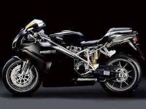 749_dark_ducati