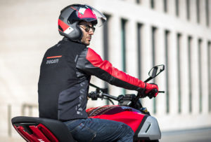 Ducati-Smart-Jacket-05-gallery-1920x1080