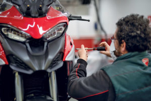 Alla scoperta della nuova Multistrada V4