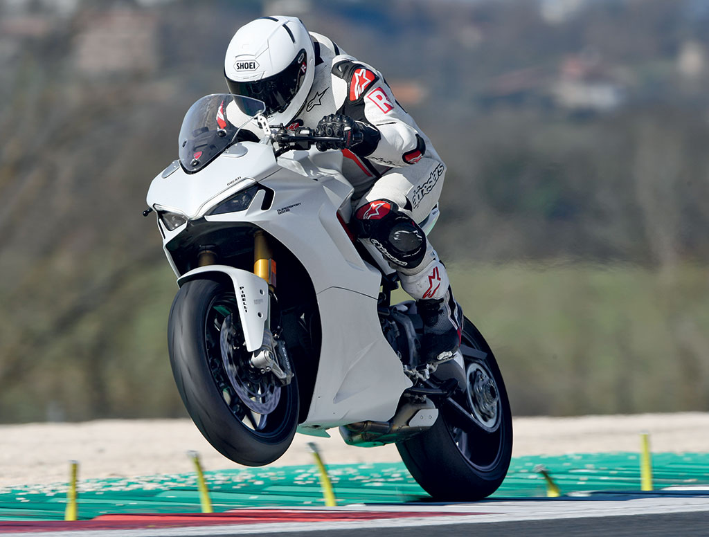 prova_ducati_supersport_950_s (2)